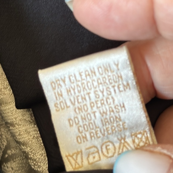 Gold Hawk Sequin Tank Top size medium - Picture 9 of 9